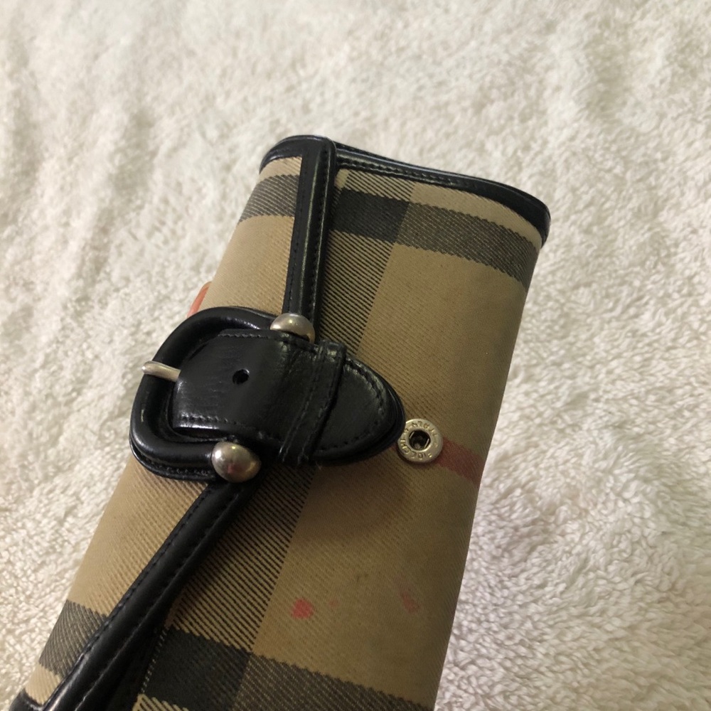 Authentic Burberry Large Wallet - Picture 5 of 7